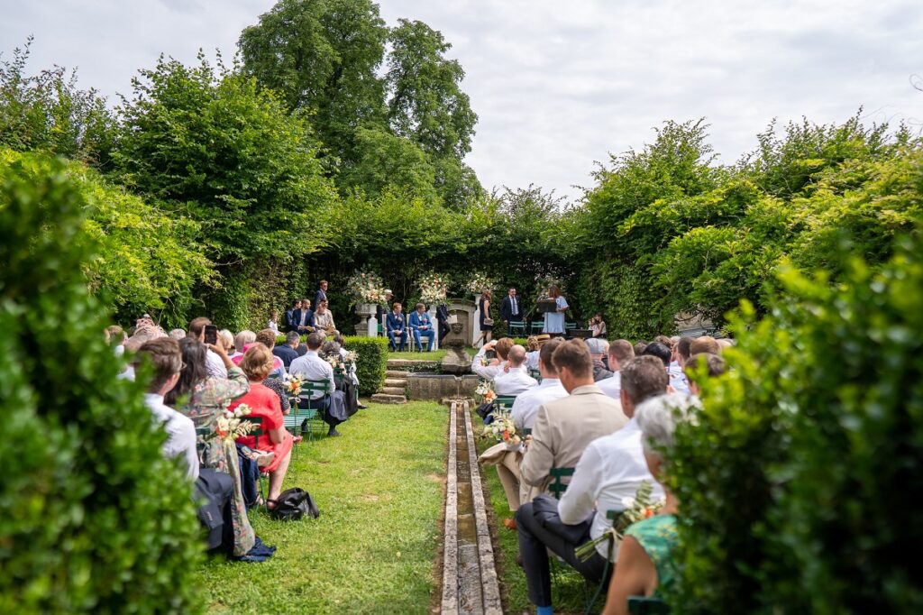 Le mariage chic de Matthieu et Vincent avec une cérémonie laïque célébrée par Fabiola - Wedding by Fabiola