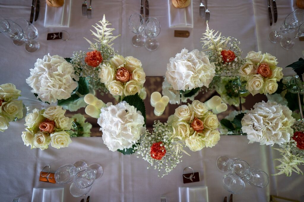 Le mariage chic de Matthieu et Vincent avec une cérémonie laïque célébrée par Fabiola - Wedding by Fabiola