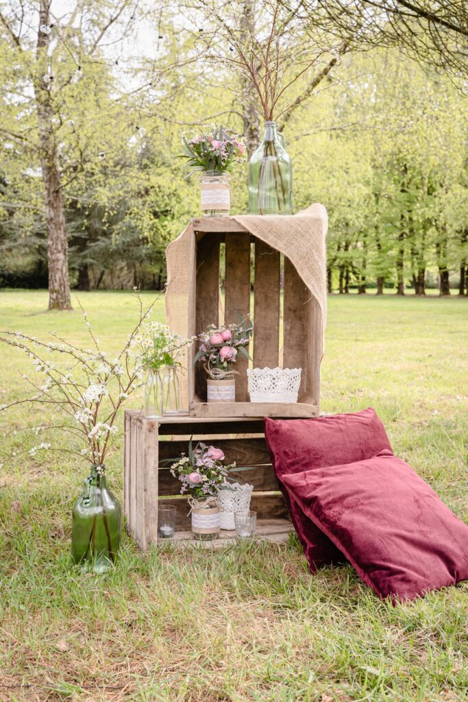 Shooting d'inspiration pour un mariage rustique, poétique et naturel : décoration de cérémonie